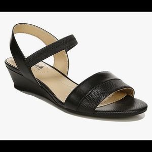 NWOT Nordstrom Lifestride comfy strappy wedge sandals in black leather in 8.5/9